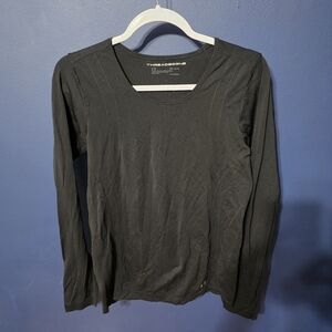 Under Armour Shirt Womens Medium Black Threadborne HeatGear Fitted Long Sleeve